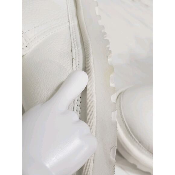 NEW WITHOUT‎ BOX UGG Neumel Boot Solid White Chukka Size 10 WARM Bright - Picture 6 of 8